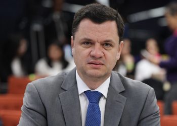 Torres diz que minuta golpista encontrada em sua casa foi fatalidade e seria destruída