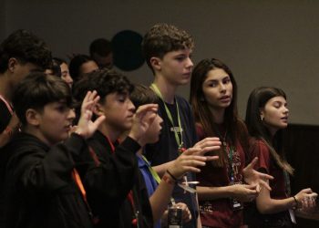 Realizado o Encontro de Adolescentes com Cristo com apoio da TV Leste