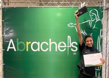 Cozinhando Memórias: A vitória afetiva da itambacuriense Bruna Matos no Abrachefs 2025
