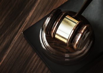 Homem é condenado a mais de 42 anos de prisão por duplo homicídio em boate