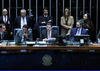 Senado aprova aumento do número de deputados federais para 531