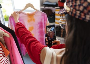 Encontro discute os desafios do comércio local em tempos de marketplaces em Valadares 