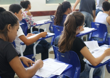 Escolas estaduais de Valadares oferecem vagas em cursos técnicos gratuitos