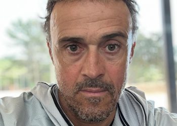 Luis Enrique pode ser punido por confusão com João Pedro em final do Mundial