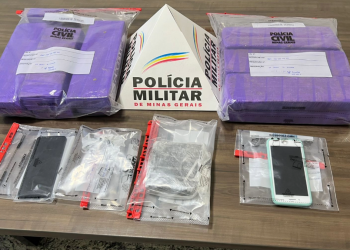 PM apreende 12 barras de maconha e prende duas mulheres em Governador Valadares