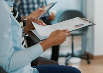 Mutirão de Empregos oferece mais de 1.200 vagas e curso gratuito nesta sexta