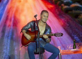 Eduardo Costa abre a primeira noite de shows da ExpoAgroGV