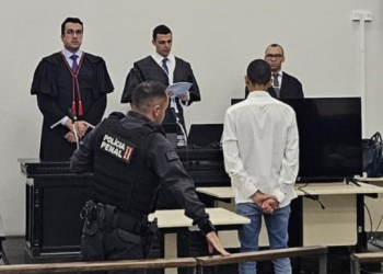 Homem é condenado a 45 anos de prisão por feminicídio de companheira grávida