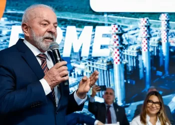 Lula diz que minerais críticos pertencem ao povo brasileiro