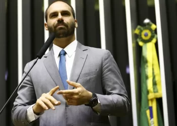 Eduardo Bolsonaro critica Zema e fala em ‘turminha da elite financeira’