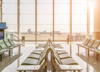 Cartórios oferecem autorização de viagem para menores 100% online