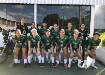 Escola Nelson de Sena confirma favoritismo com goleada no JEMG 2025