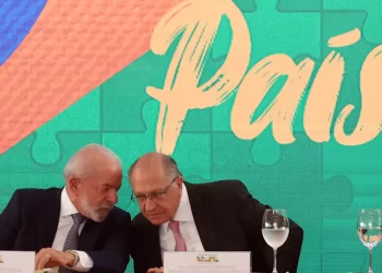 Lula e Alckmin inauguram Centro de Tecnologia e Inovação em Montes Claros