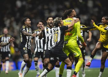 Everson brilha nos pênaltis, Atlético-MG vence o Flamengo e vai às quartas