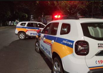 Filho tenta matar a própria mãe com facadas em Valadares