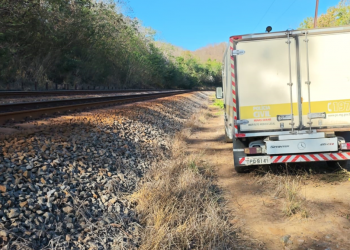 Ossada humana é encontrada às margens da linha férrea em Valadares