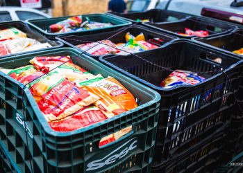 Prefeitura de Valadares doa 1,7 tonelada de alimentos a instituições sociais