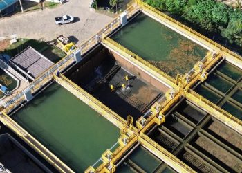 Águas de Valadares realiza limpeza dos reservatórios da ETA Central