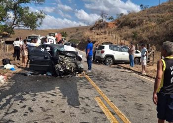 Acidente deixa três feridos e duas mortes em Divino das Laranjeiras