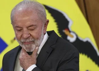 Avaliação positiva do governo Lula sobe para 31%, contra 39% de negativa, aponta Quaest