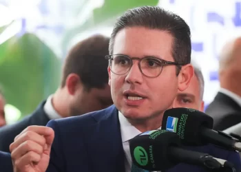 Motta envia pedido de afastamento de Nikolas, deputada do PT e outros 13 após motim na Câmara