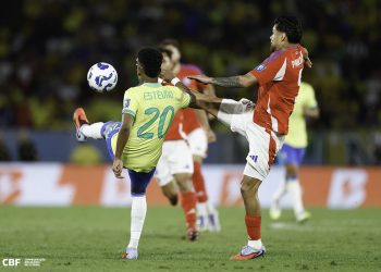 Estêvão é mais jovem a marcar pela seleção em jogo oficial desde Pelé