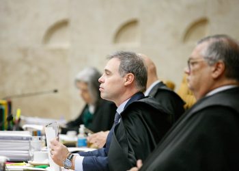 STF forma maioria para definir que só a corte pode autorizar buscas no Congresso