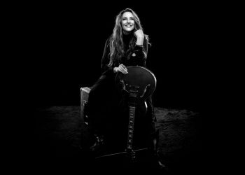 Ana Carolina celebra 25 anos de carreira com EP inédito “Ainda Já” e estreia da turnê “25 Anas”