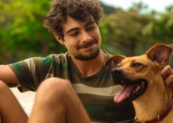‘Caramelo’, com Rafa Vitti e cãozinho Amendoim, ganha primeiro trailer e data de estreia