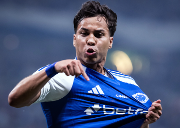 Cruzeiro enfrenta o Bahia pelo Brasileirão em busca da vice-liderança