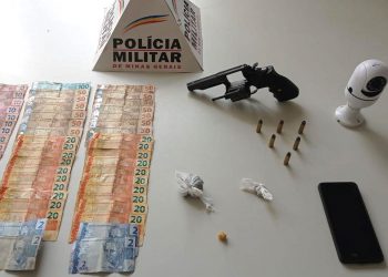 Polícia apreende adolescente com arma e drogas no bairro Santa Terezinha