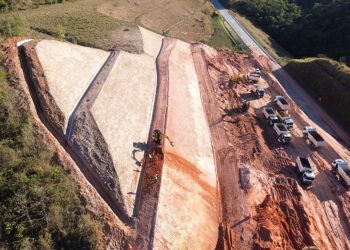 BR-381: Talude recuperado em Antônio Dias é liberado e amplia 5,6 km de duplicação da rodovia