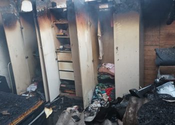 Incêndio destrói parte de residência em Ipatinga