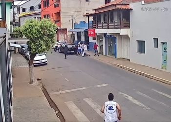 Polícia prende integrantes de torcida organizada por agressões em bar