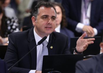 Rodrigo Pacheco reafirma permanência no PSD e cobra freio a movimentos de adesão à extrema direita