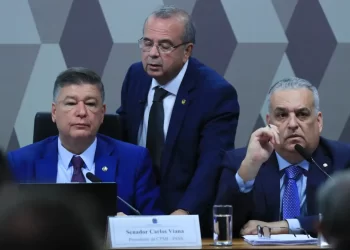 CPMI do INSS aprova pedido de prisão preventiva de 21 investigados