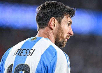 Após gols e festa, Messi volta a colocar em dúvida sua participação na Copa