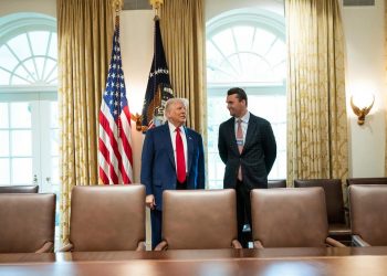 Suspeito de matar Kirk não confessa crime e não está colaborando, diz governador