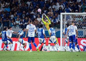 Cruzeiro vence o Fortaleza no Mineirão e segue firme em terceiro lugar do Brasileirão