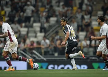 Brasileirão: TV Leste|RECORD transmite Fluminense x Atlético-MG neste sábado