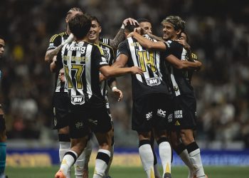 Atlético vence o Sport por 3 a 1 e sobe na tabela do Brasileirão