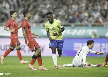 Ancelotti ensaia novo quarteto mágico e Brasil goleia Coreia em Seul