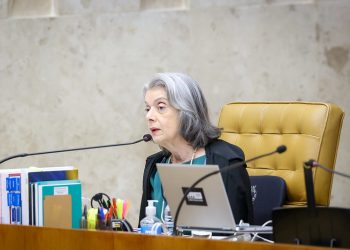 Única mulher do STF, Cármen reforça cobrança por diversidade em meio a pressões sobre vaga