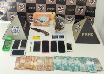 PM prende 11 pessoas e apreende drogas e dinheiro em operação em Timóteo