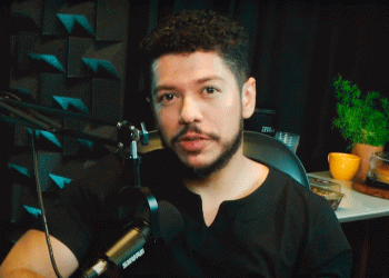 Teatro como terapia: projeto gratuito para jovens com autismo abre inscrições em Valadares