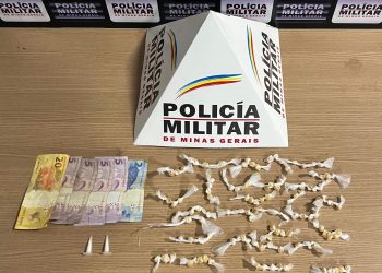 Dois adolescentes são apreendidos com 114 pedras de crack em Caratinga