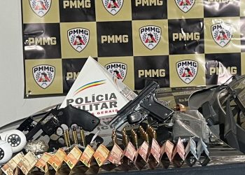 PM prende suspeito de tráfico e apreende armas e drogas em Central de Minas
