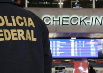 PF realiza extradição de brasileiro condenado por furto e roubo em Governador Valadares