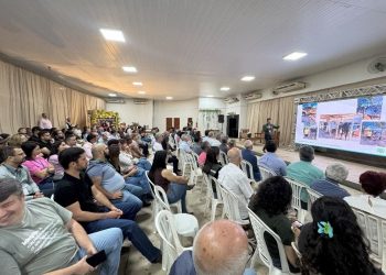 Diversificação: projeto integra pecuária leiteira e cafeicultura