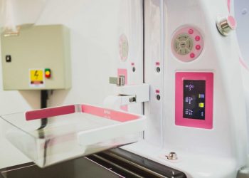 Outubro Rosa: CEAE realiza mamografias gratuitas em Governador Valadares